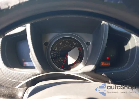 2008 Scion Xd z USA, uszkodzony, nr VIN JTKKU10418J008676